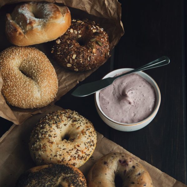 Bagels cream cheese